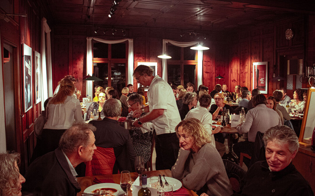 Gäste in Restaurant